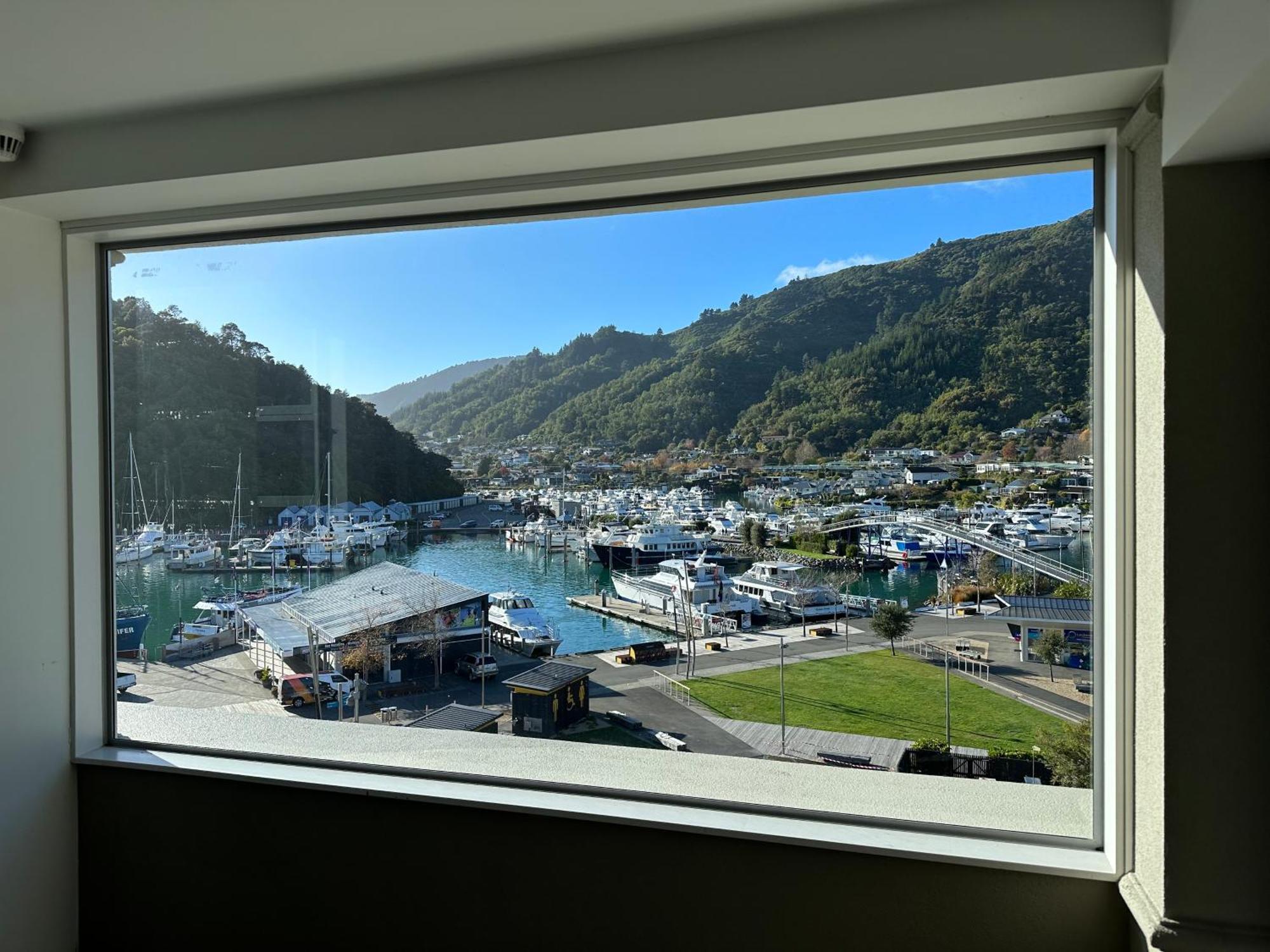 Picton Waterfront Apartments ภายนอก รูปภาพ