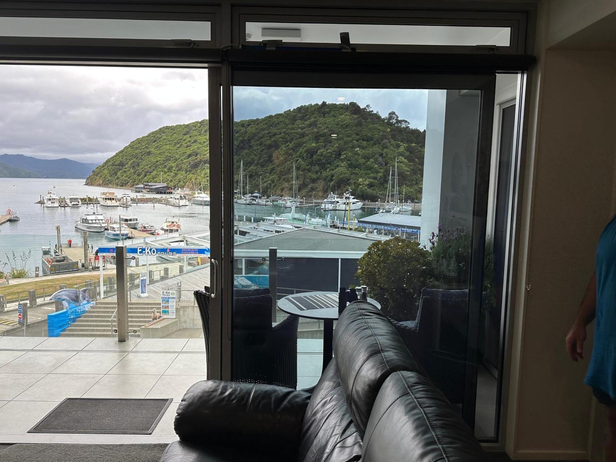 Picton Waterfront Apartments ภายนอก รูปภาพ