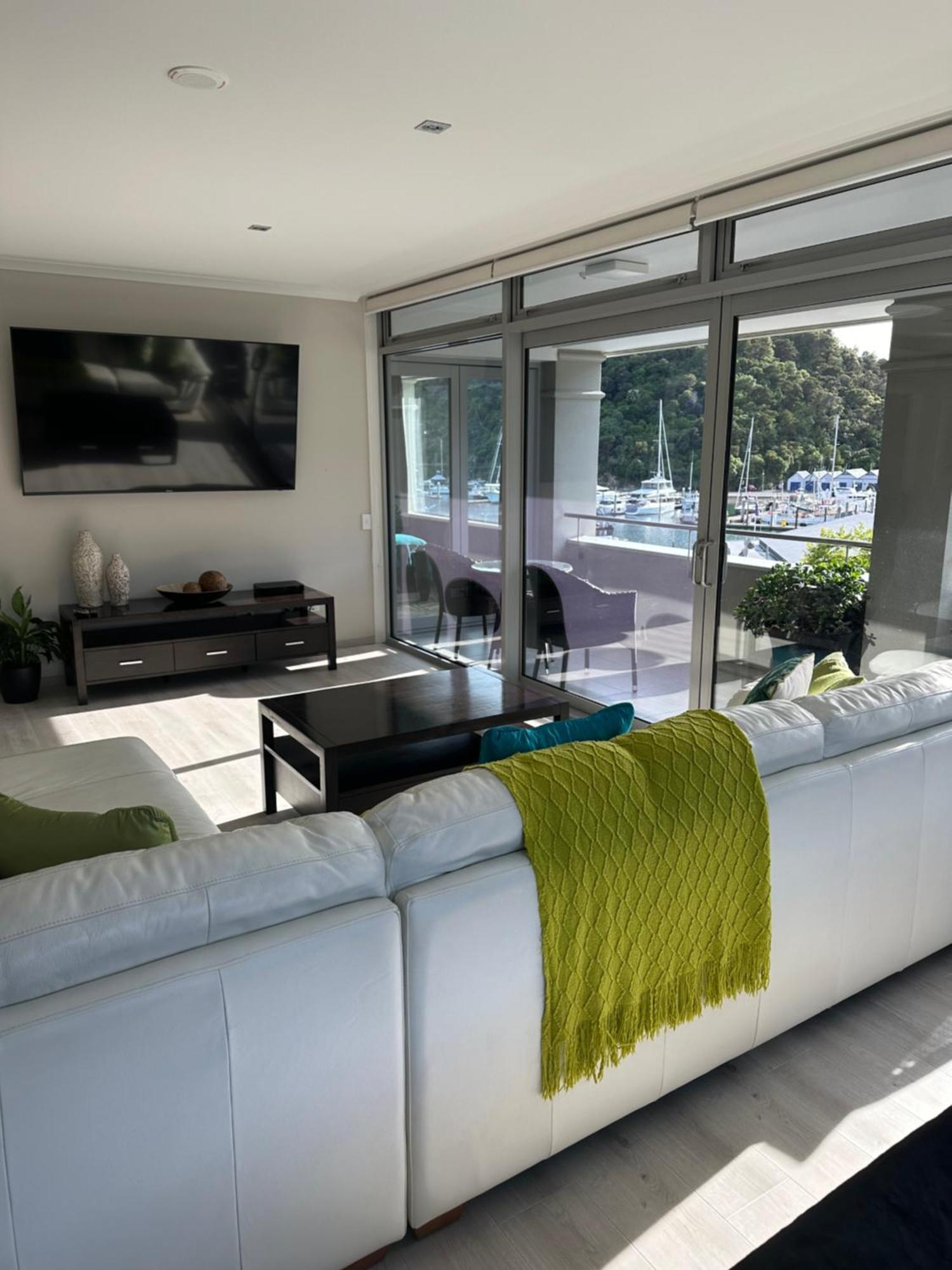 Picton Waterfront Apartments ภายนอก รูปภาพ