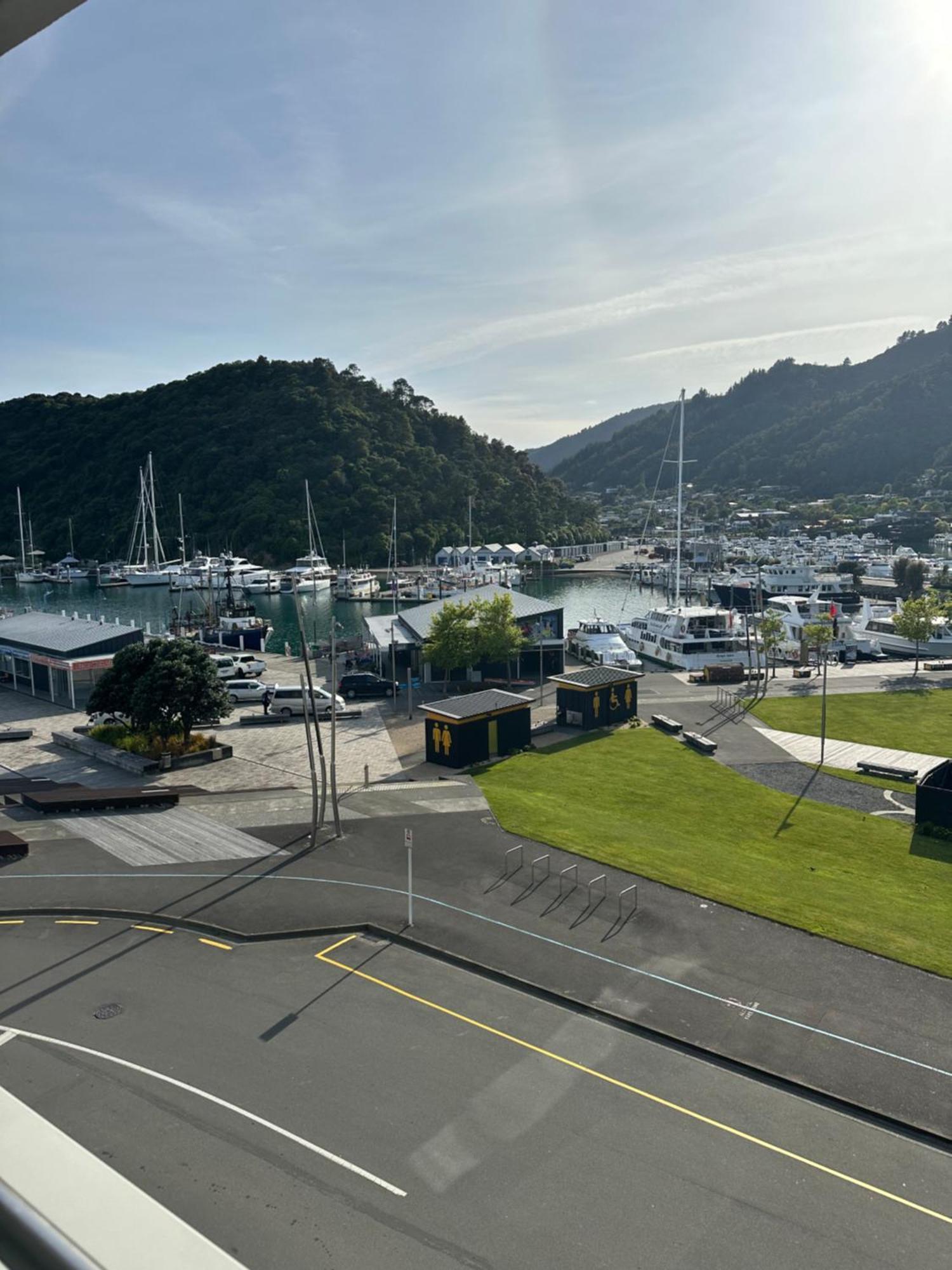Picton Waterfront Apartments ภายนอก รูปภาพ